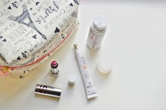 Maquiagem Feminina | Kit Básico para Sua Necessaire